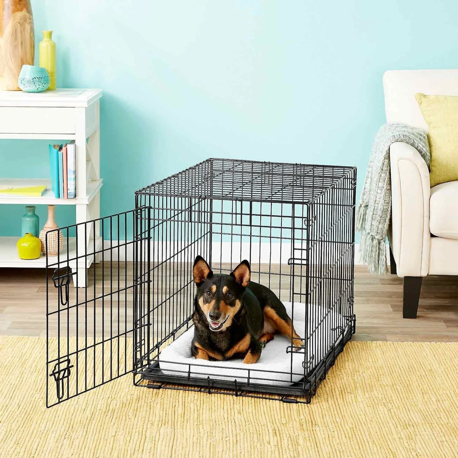 Frisco Heavy Duty Fold & Carry Single Door Collapsible Wire Dog Crate & Frisco Quilted Dog Crate Mat - Image 3