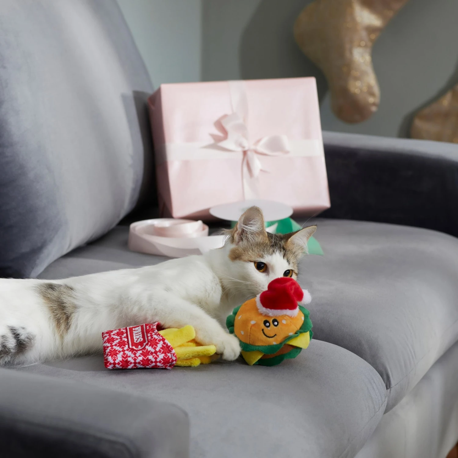 Frisco Holiday Burger & Fries Plush Cat Toy With Catnip, 2 Count - Image 3