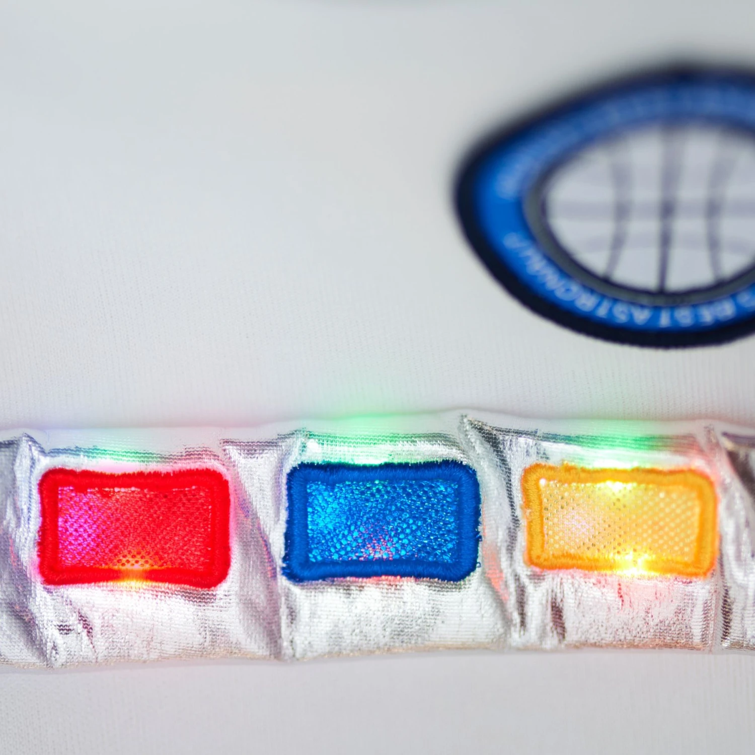 Frisco Front Walking LED Astronaut Dog & Cat Costume - Image 5